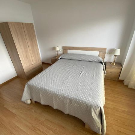 Apartamento Centrico Con Vistas Y Cerca De Playa Puentedeume Bagian luar foto