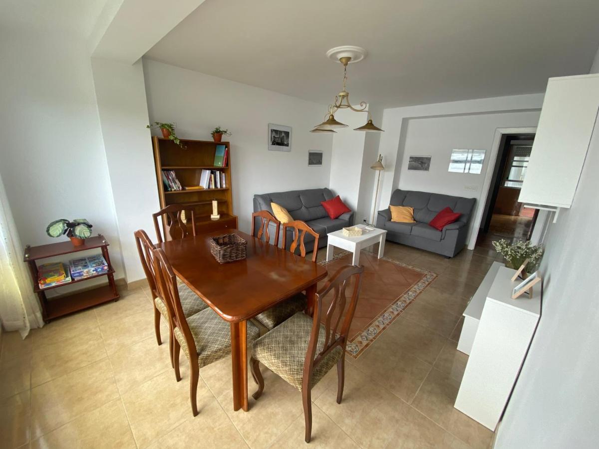 Apartamento Centrico Con Vistas Y Cerca De Playa Puentedeume Bagian luar foto