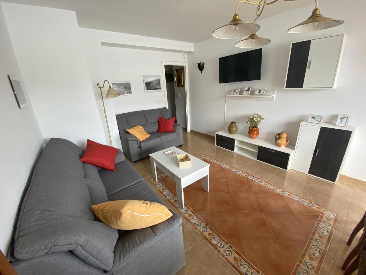 Apartamento Centrico Con Vistas Y Cerca De Playa Puentedeume Bagian luar foto