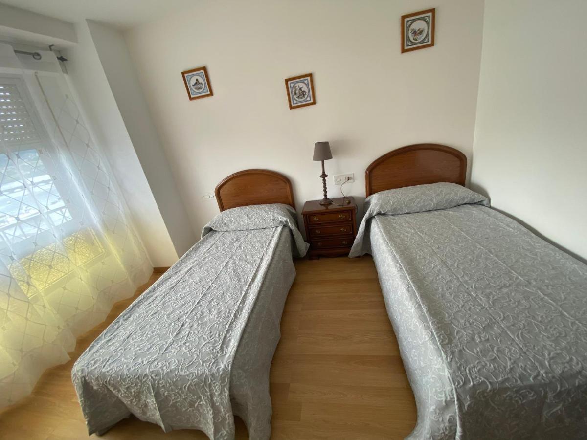 Apartamento Centrico Con Vistas Y Cerca De Playa Puentedeume Bagian luar foto