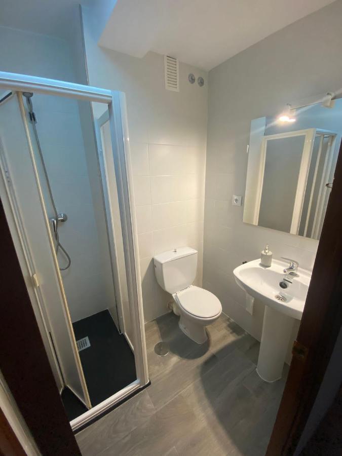 Apartamento Centrico Con Vistas Y Cerca De Playa Puentedeume Bagian luar foto