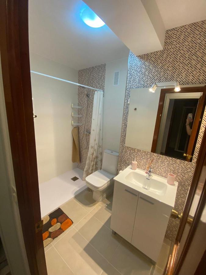 Apartamento Centrico Con Vistas Y Cerca De Playa Puentedeume Bagian luar foto